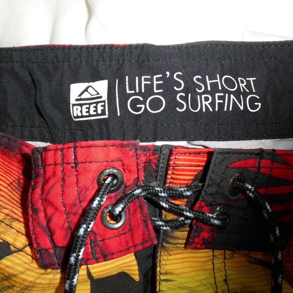 REEF BOARD‎ SHORTS - Picture 4 of 9